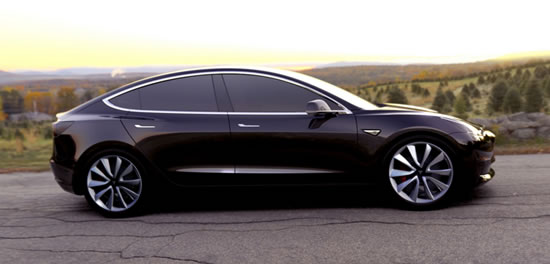 Tesla Model 3 lateral